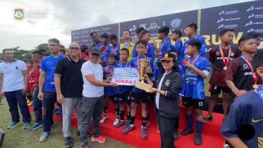 Penutupan Turnamen Sepakbola U10 dan U12 PT Kilang Pertamina Internasional RU V 